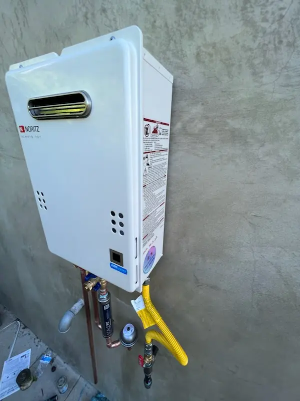 Tankless water heater installation for Cicero homes